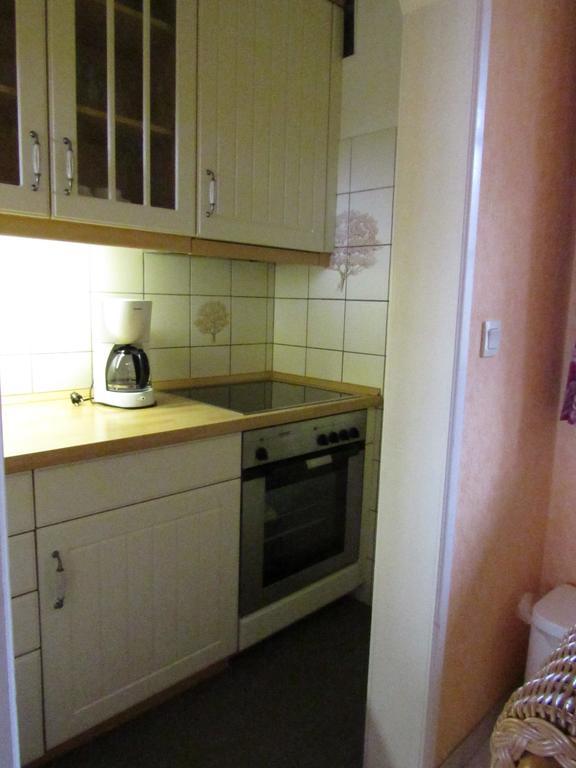 Wyk auf FöhrNordsee "Haus Luttenblick" Whg.: Meeresrauschenアパートメント エクステリア 写真